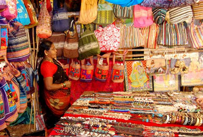 Shopping in Goa Photo Gallery  Goa Shopping Pictures - IHPL