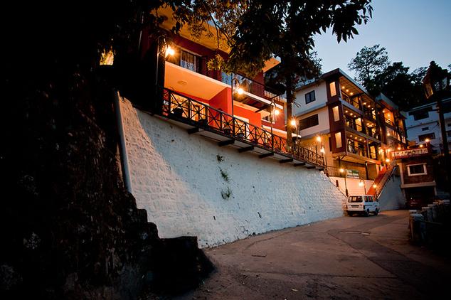 Hotel Emerald Heights Mussoorie - Indian Holiday