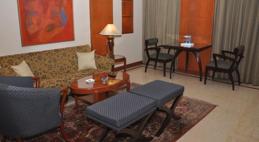 Hotel Hans Plaza New Delhi - Indian Holiday