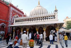 Nizamuddin's Tomb, Delhi India